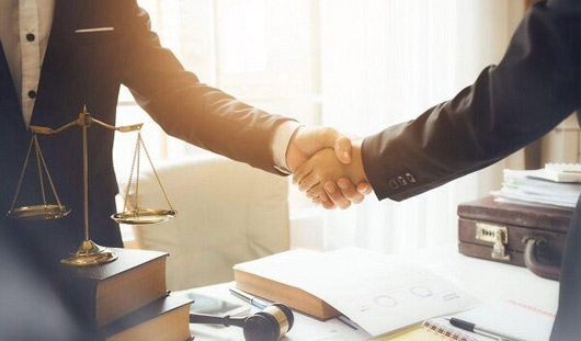 شماره وکیل در تاکستان