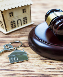 بهترین وکیل ملکی در تاکستان